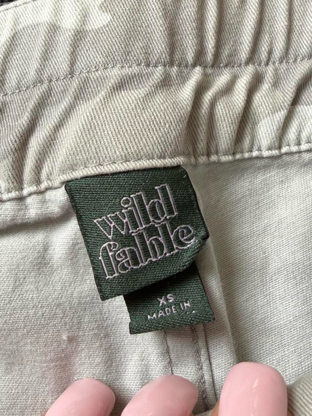 Wild Fable Camo Cargo Pants Women’s XS Gray Utility Straight Leg - Picture 3 of 5